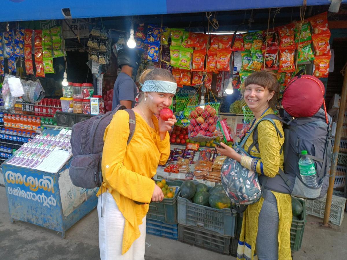 Angels' Homestay Marari 马拉利库兰 外观 照片